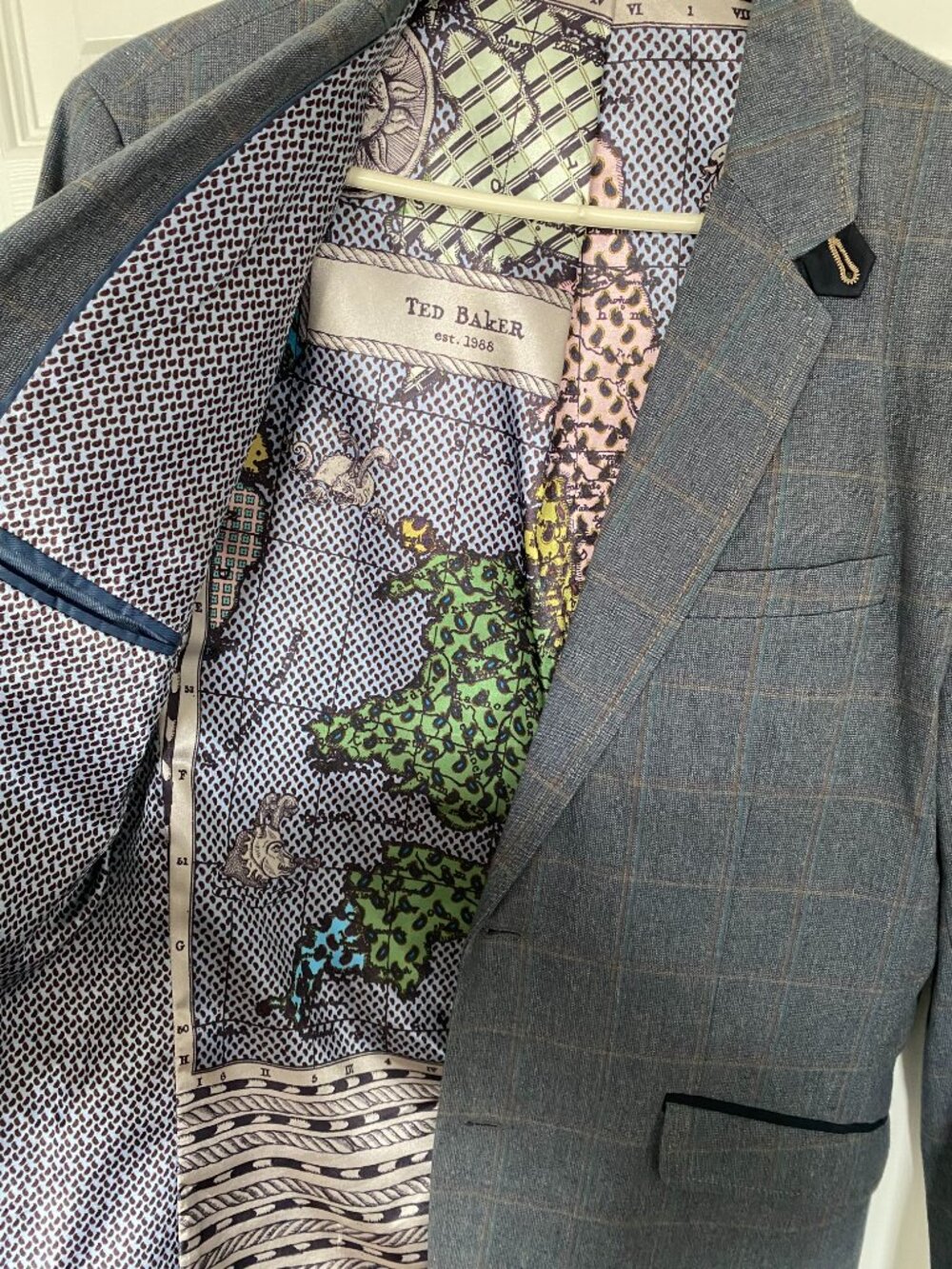 Ted Baker Grey Plaid Blazer Jacket Size 4 | Signature World Map Geo Lining - Picture 3 of 5